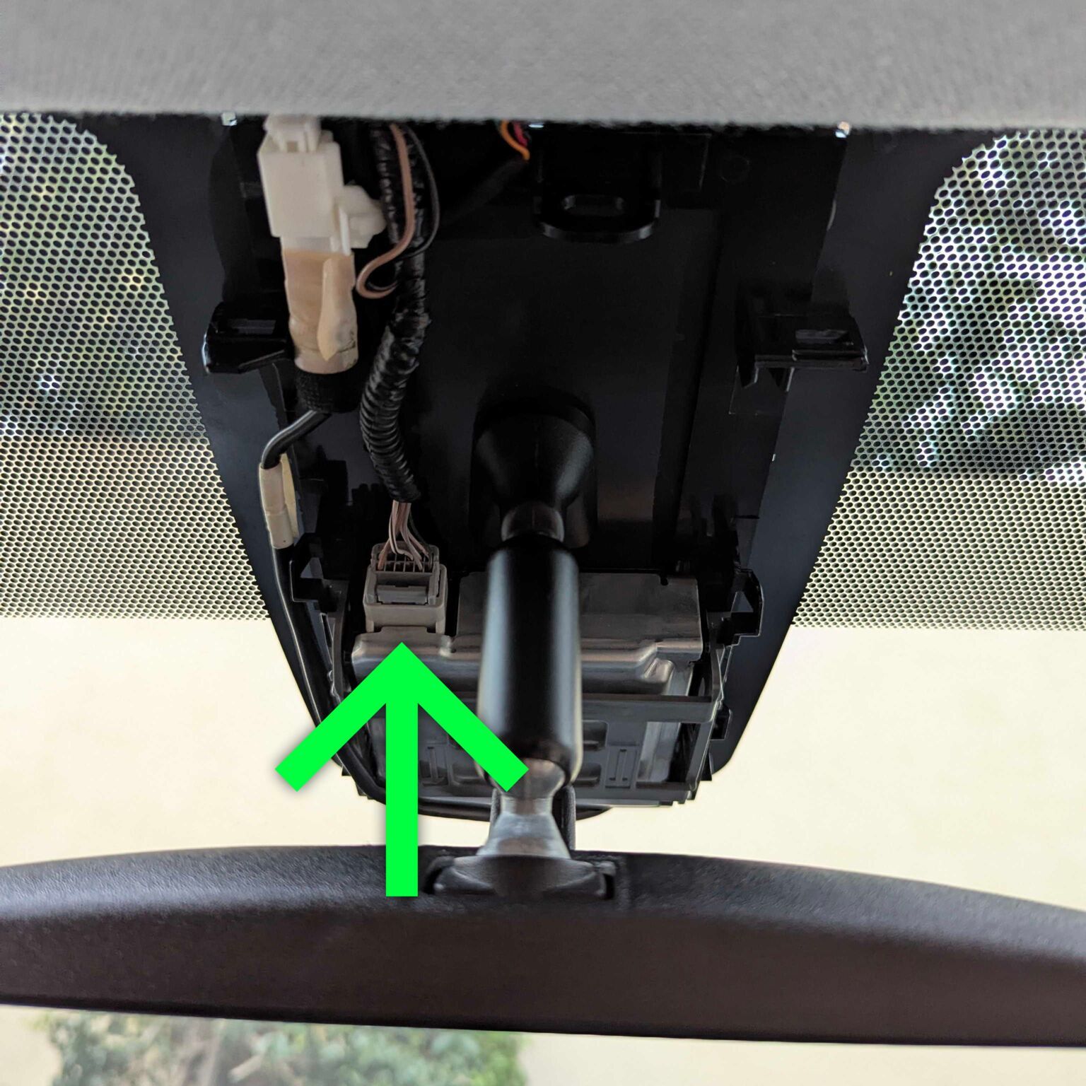 unplug the car's camera cable