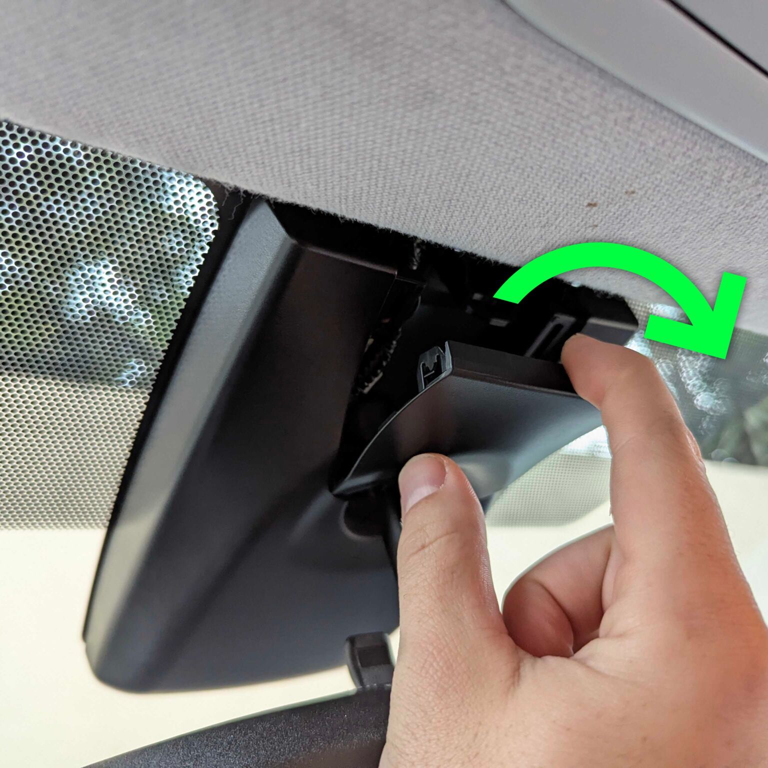 remove the rearview mirror cover trim